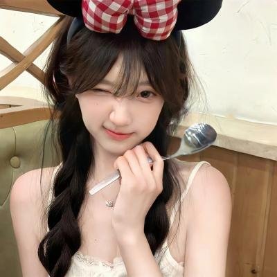 谁看见了孔雀在跳舞？